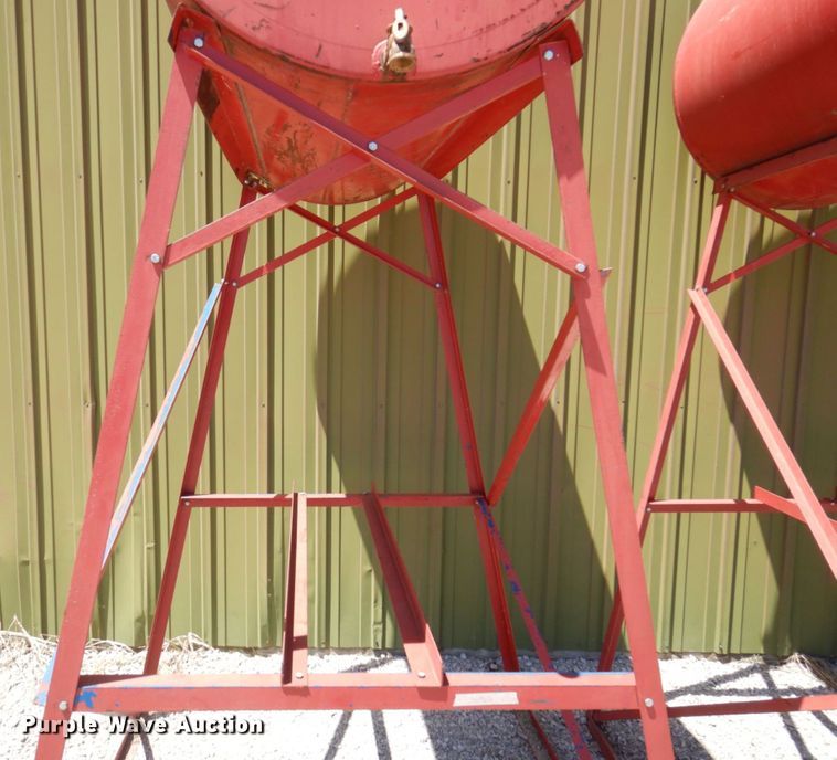 image for item MU9612 (2) fuel tanks