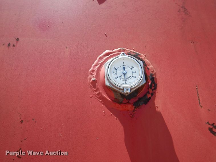 image for item MU9612 (2) fuel tanks