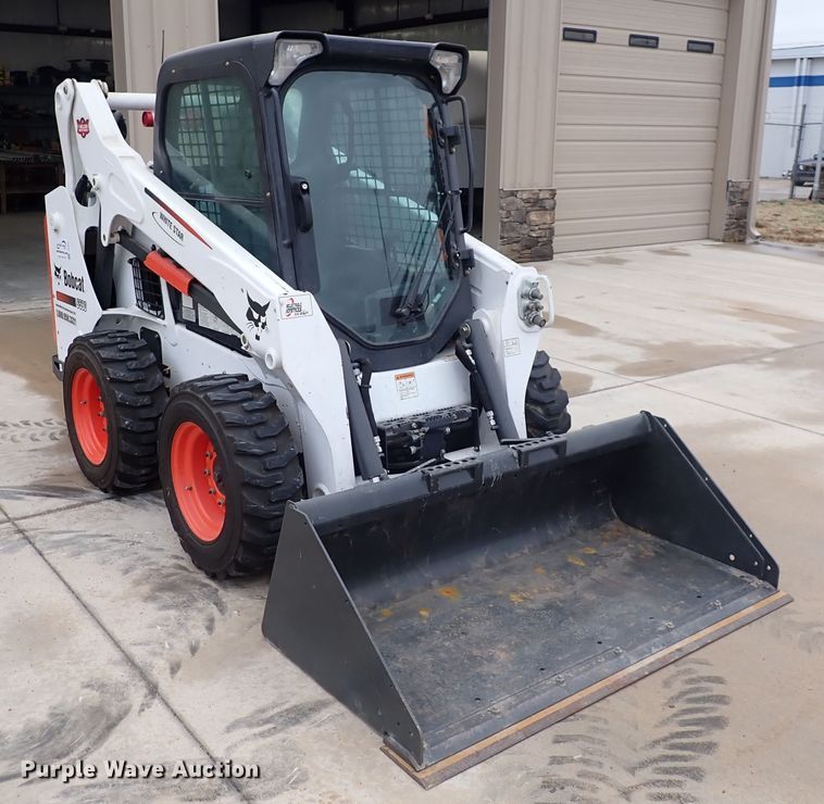 image for item DC4027 2015 Bobcat S590  skid steer loader