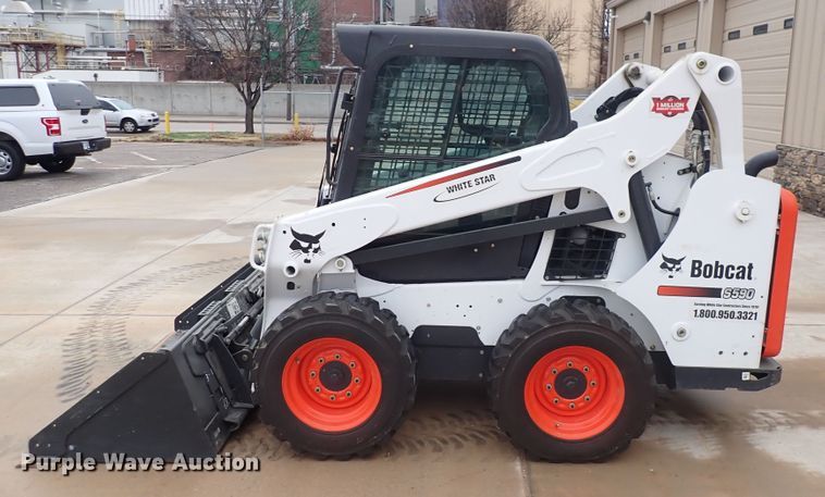 image for item DC4027 2015 Bobcat S590  skid steer loader