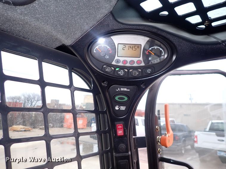 image for item DC4027 2015 Bobcat S590  skid steer loader