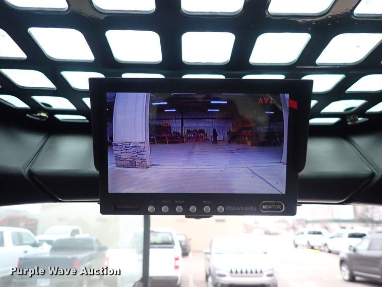 image for item DC4027 2015 Bobcat S590  skid steer loader