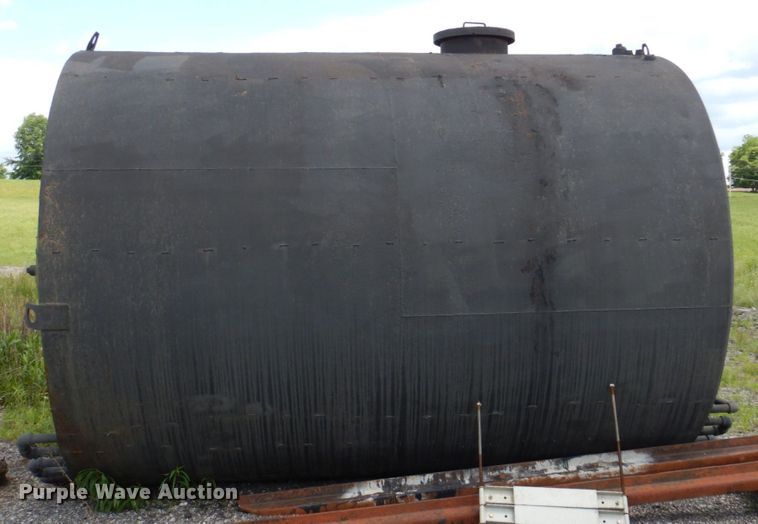 image for item DG6379 Asphalt oil tank