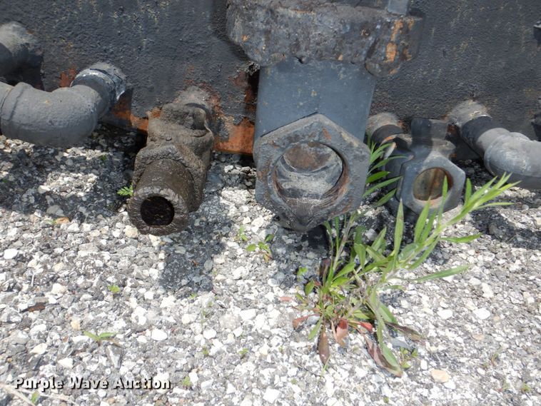 image for item DG6379 Asphalt oil tank