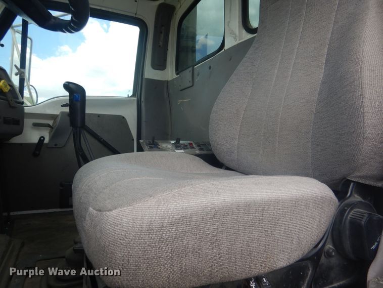 image for item DJ1324 1999 Sterling LT9511  ready mix truck