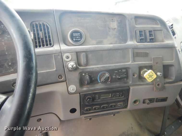 image for item DJ1324 1999 Sterling LT9511  ready mix truck