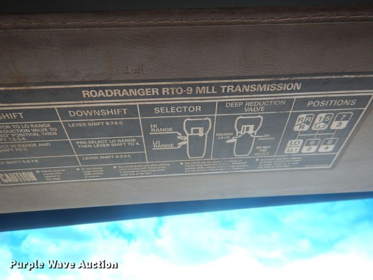 image for item DJ1324 1999 Sterling LT9511  ready mix truck