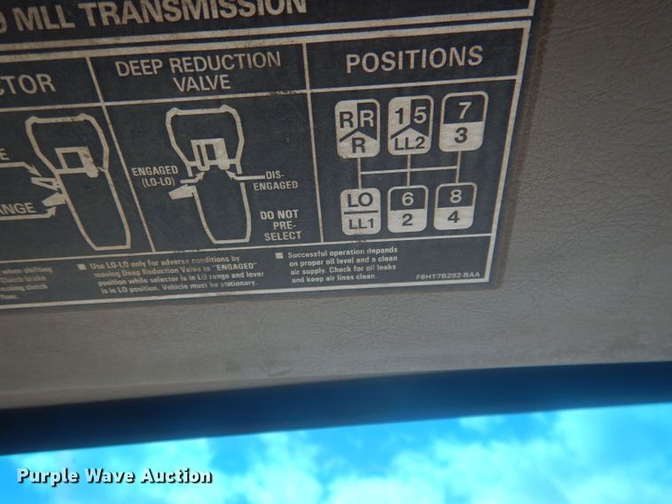 image for item DJ1324 1999 Sterling LT9511  ready mix truck