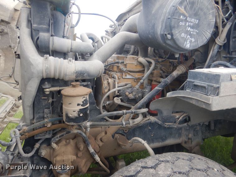 image for item DJ1324 1999 Sterling LT9511  ready mix truck