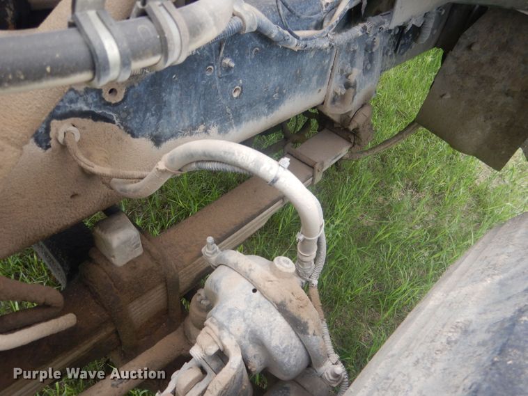 image for item DJ1324 1999 Sterling LT9511  ready mix truck