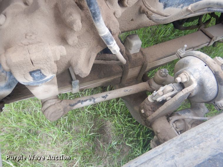 image for item DJ1324 1999 Sterling LT9511  ready mix truck