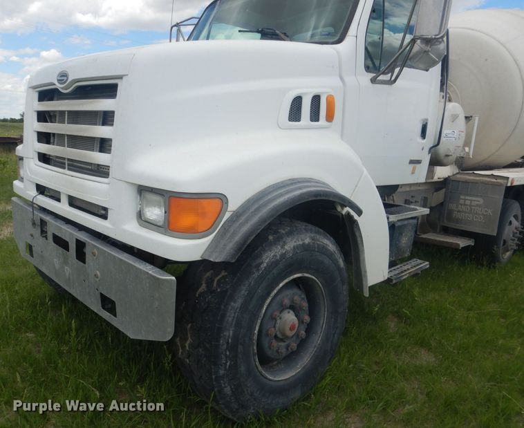 image for item DJ1324 1999 Sterling LT9511  ready mix truck