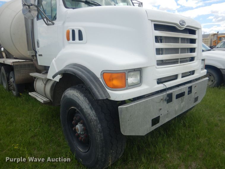 image for item DJ1324 1999 Sterling LT9511  ready mix truck