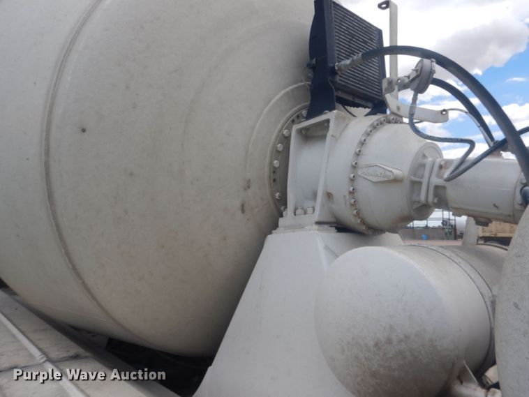 image for item DJ1324 1999 Sterling LT9511  ready mix truck