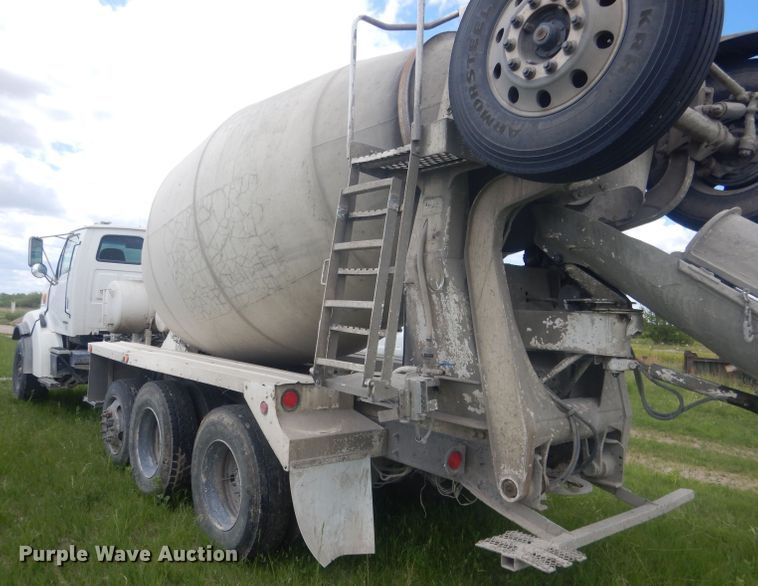 image for item DJ1324 1999 Sterling LT9511  ready mix truck