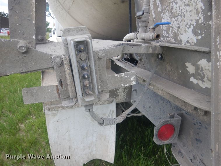 image for item DJ1324 1999 Sterling LT9511  ready mix truck