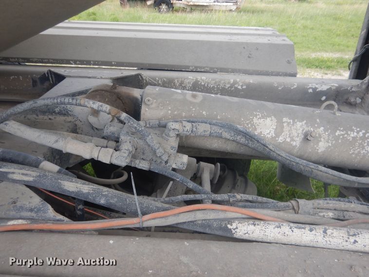 image for item DJ1324 1999 Sterling LT9511  ready mix truck