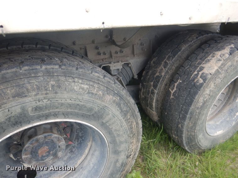 image for item DJ1324 1999 Sterling LT9511  ready mix truck