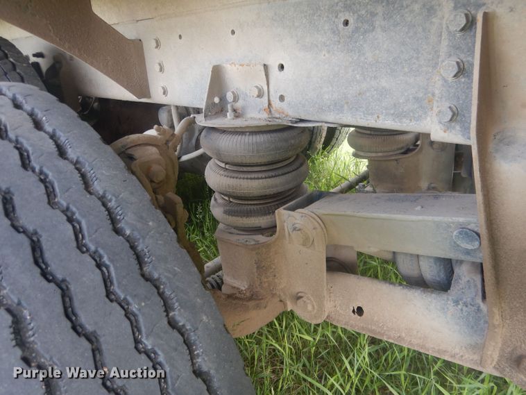 image for item DJ1324 1999 Sterling LT9511  ready mix truck