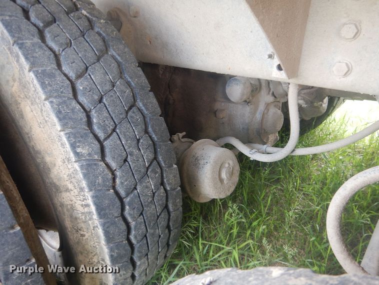 image for item DJ1324 1999 Sterling LT9511  ready mix truck