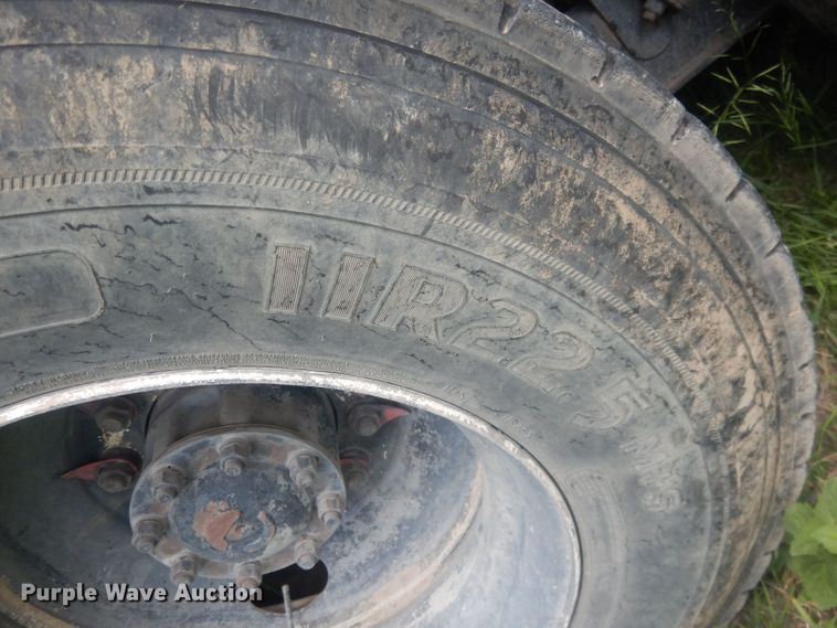 image for item DJ1324 1999 Sterling LT9511  ready mix truck