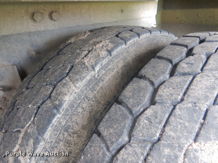 image for item DJ1324 1999 Sterling LT9511  ready mix truck