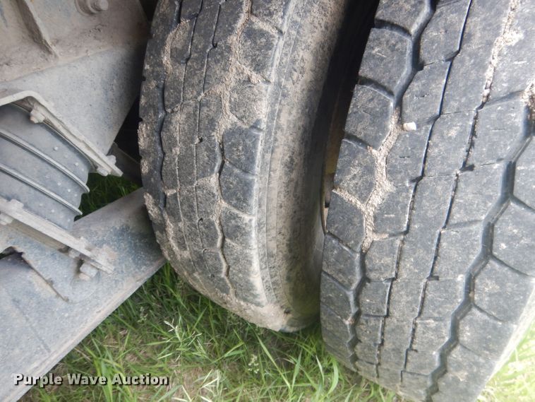 image for item DJ1324 1999 Sterling LT9511  ready mix truck