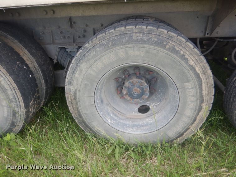 image for item DJ1324 1999 Sterling LT9511  ready mix truck