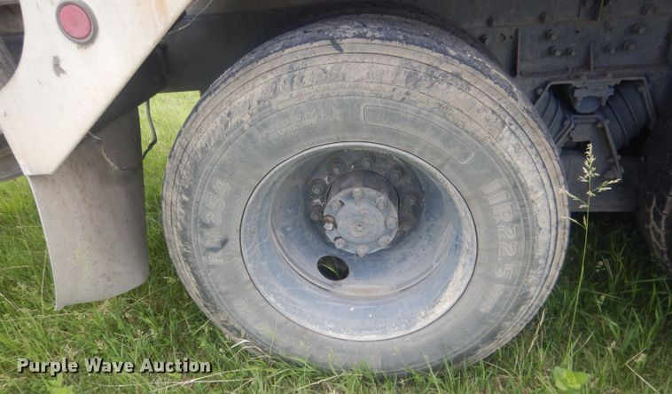 image for item DJ1324 1999 Sterling LT9511  ready mix truck