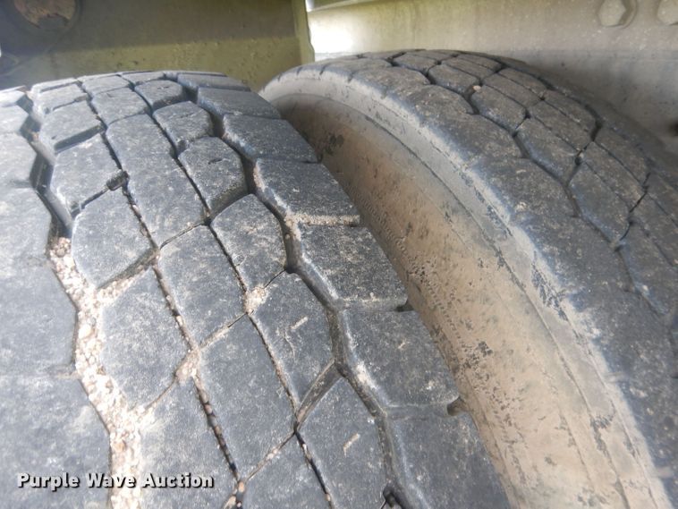 image for item DJ1324 1999 Sterling LT9511  ready mix truck