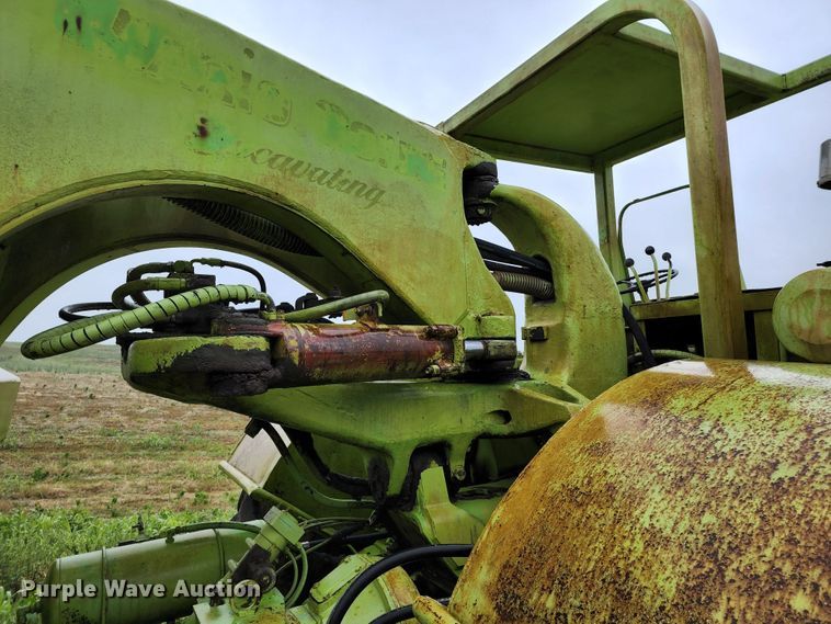 image for item DJ1746 1983 Terex TS14B054  scraper