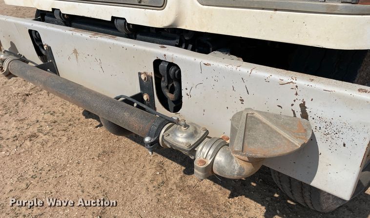 image for item DJ5160 2006 Mack CHN613  water truck