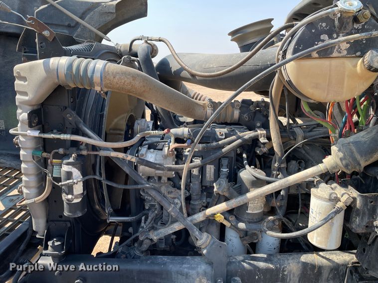 image for item DJ5160 2006 Mack CHN613  water truck