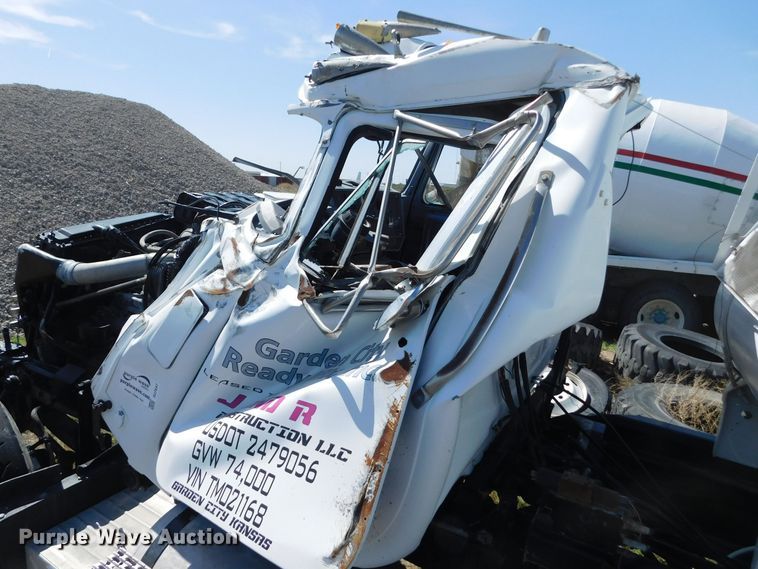 image for item DJ7647 1996 Mack RD690S  ready mix truck