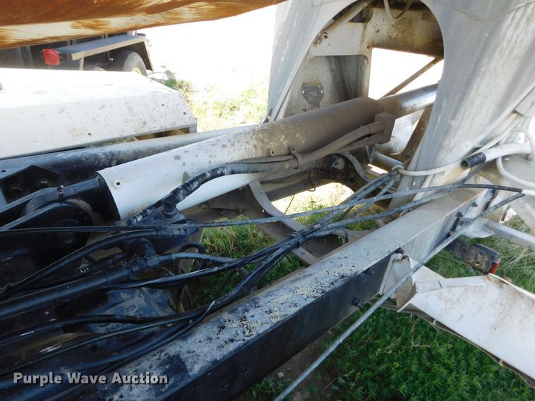 image for item DJ7647 1996 Mack RD690S  ready mix truck