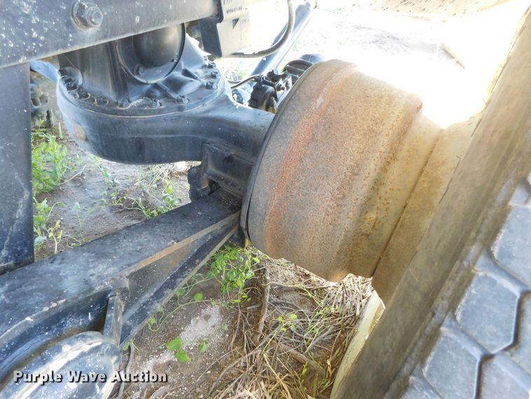 image for item DJ7647 1996 Mack RD690S  ready mix truck