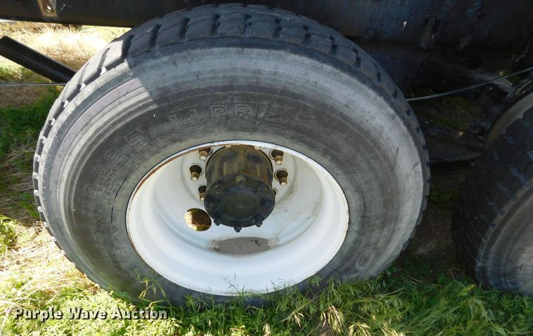 image for item DJ7647 1996 Mack RD690S  ready mix truck