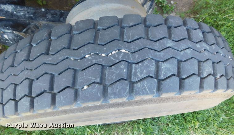 image for item DJ7647 1996 Mack RD690S  ready mix truck