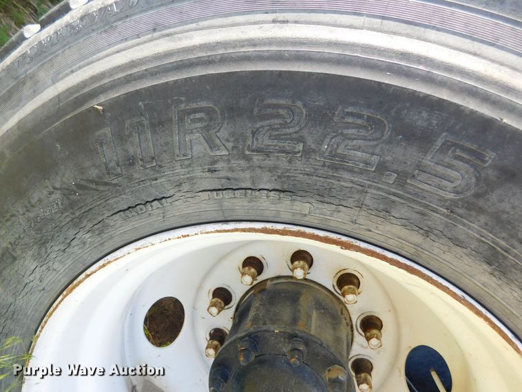 image for item DJ7647 1996 Mack RD690S  ready mix truck