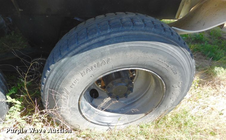 image for item DJ7647 1996 Mack RD690S  ready mix truck