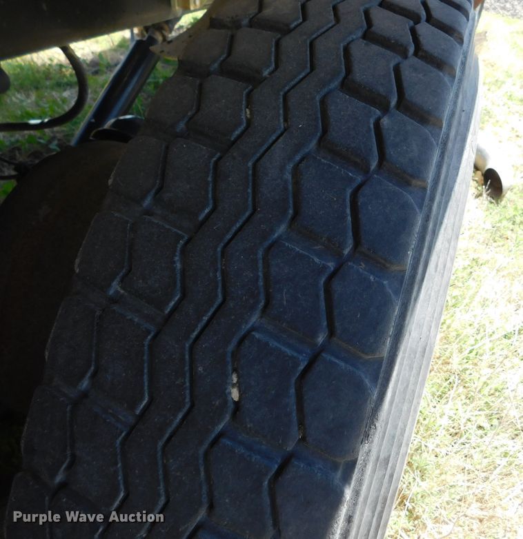 image for item DJ7647 1996 Mack RD690S  ready mix truck