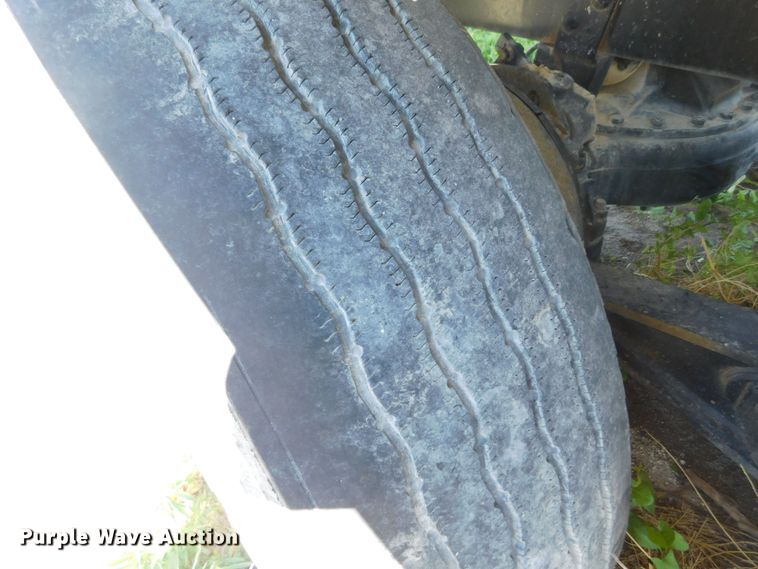 image for item DJ7647 1996 Mack RD690S  ready mix truck