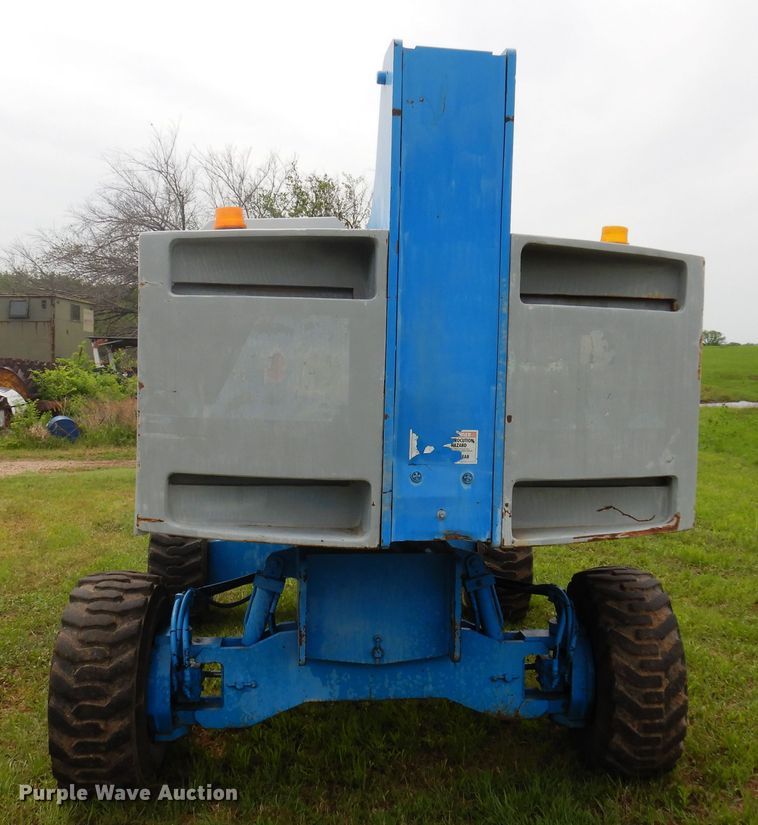 image for item DK0953 1997 Genie S-40  boom lift