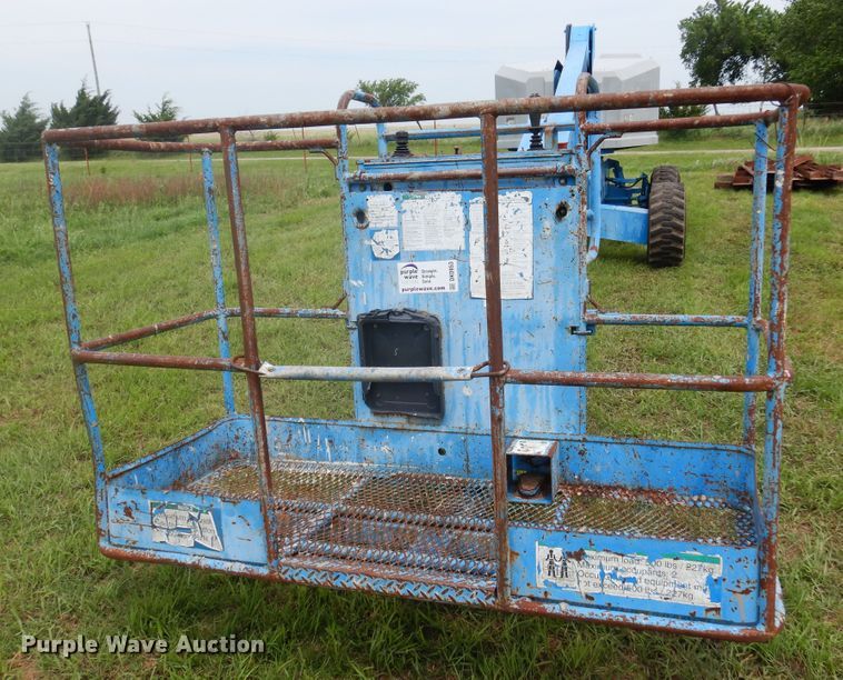 image for item DK0953 1997 Genie S-40  boom lift