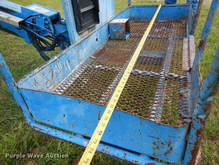 image for item DK0953 1997 Genie S-40  boom lift