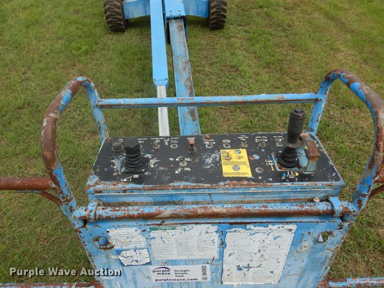 image for item DK0953 1997 Genie S-40  boom lift