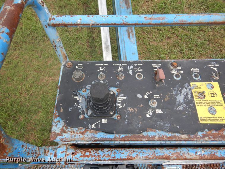 image for item DK0953 1997 Genie S-40  boom lift