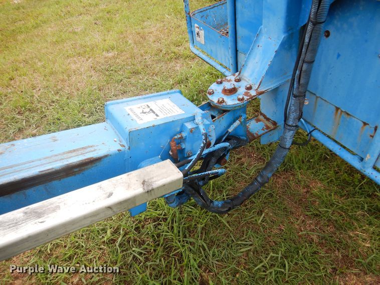 image for item DK0953 1997 Genie S-40  boom lift