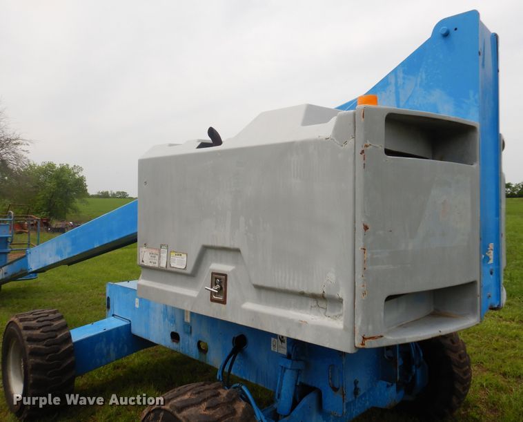 image for item DK0953 1997 Genie S-40  boom lift