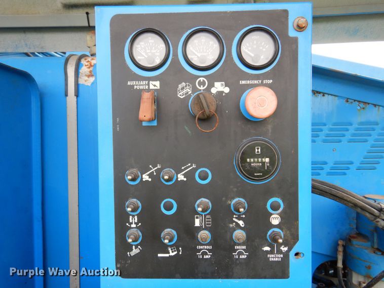 image for item DK0953 1997 Genie S-40  boom lift